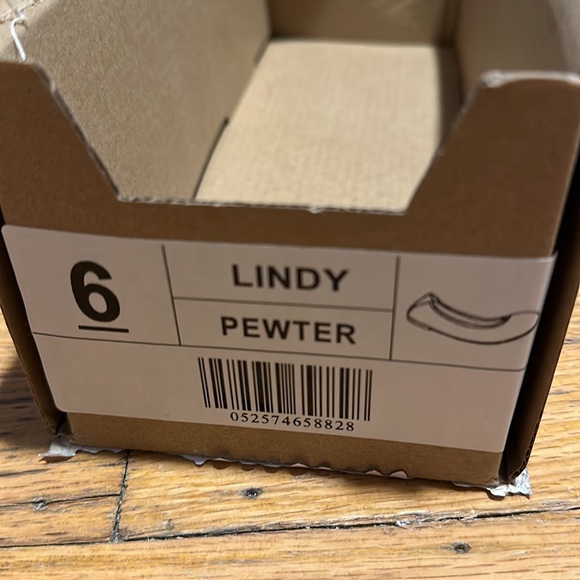 Journee Collection Lindy Womens Ballet Flats Faux Leather Pewter Size 6 - Picture 6 of 6